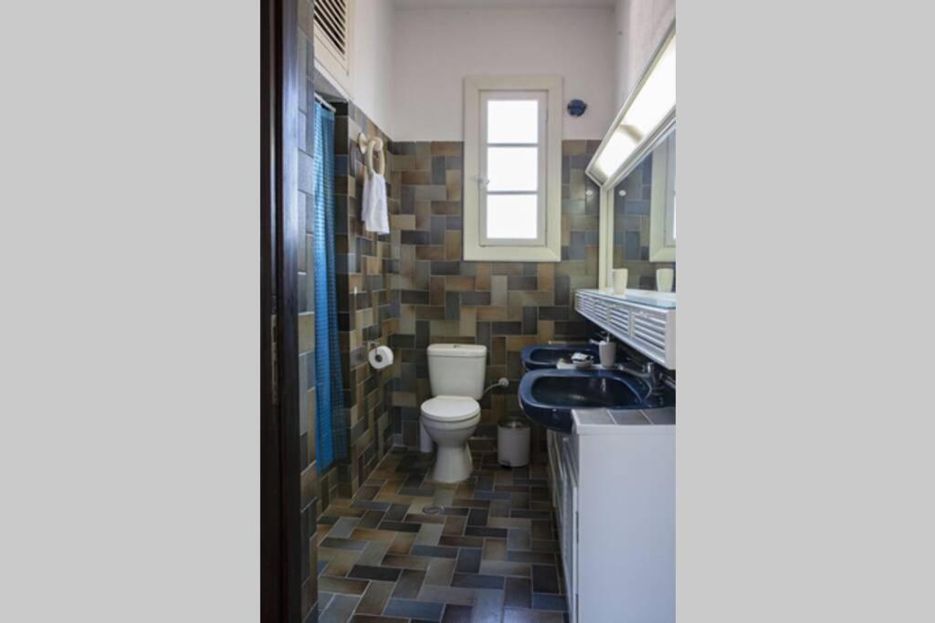 Villa Velissarios: Wonderful Villa Next To Beach Aegina Exterior foto